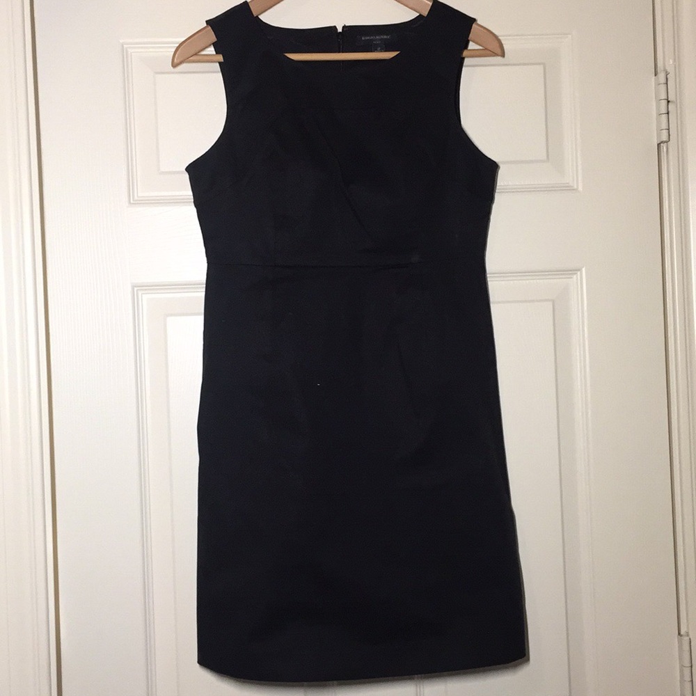 Banana Republic black sheath dress 4P